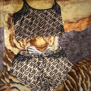 Fashion Nova Silk 2 piece set with a surprise 🤩